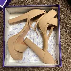 Top mods high heels